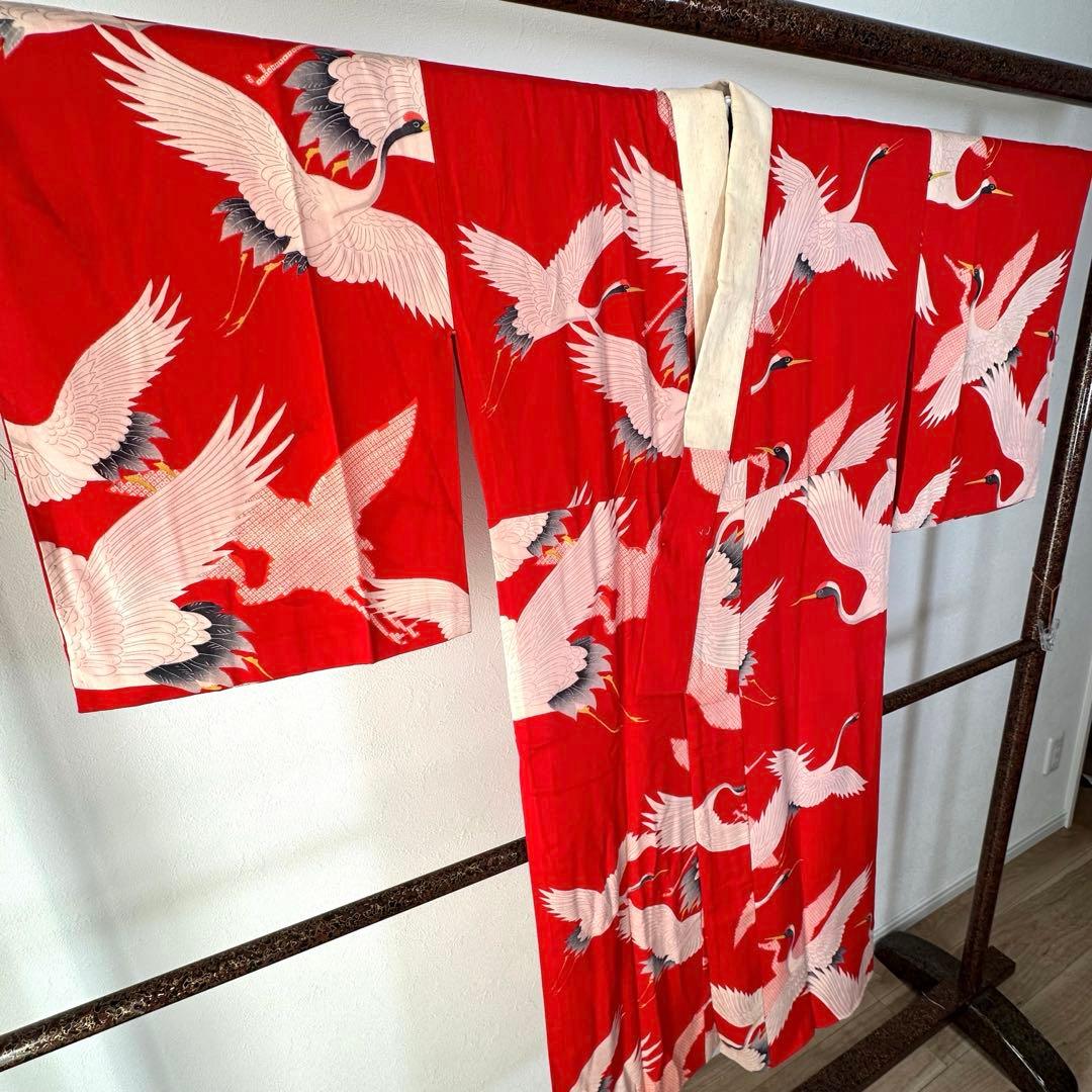 美品　正絹　長襦袢　着物　赤　鶴　124cm アンティーク　ヴィンテージ　レトロ