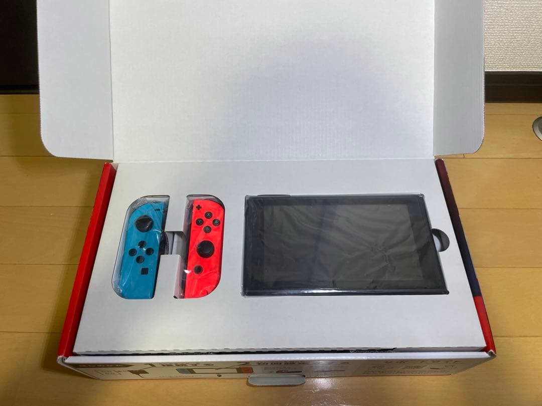 Nintendo Switch ニンテンドースイッチ本体　ソフト3本+α