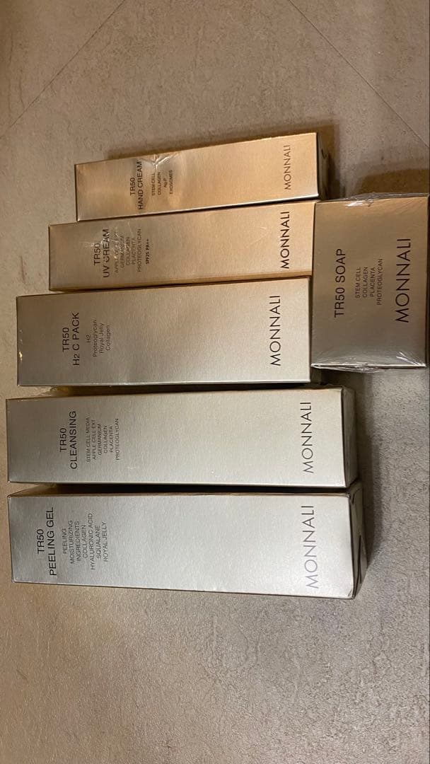 MONNALI TR50 スキンケアセット　ゴールド 6品セット