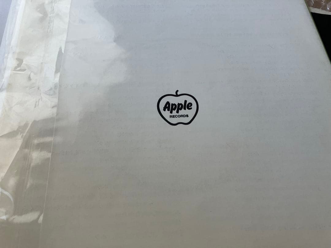 ノーエクボ　ふあふあのジャケ　400円　赤字価格印刷　パーティはそのままに