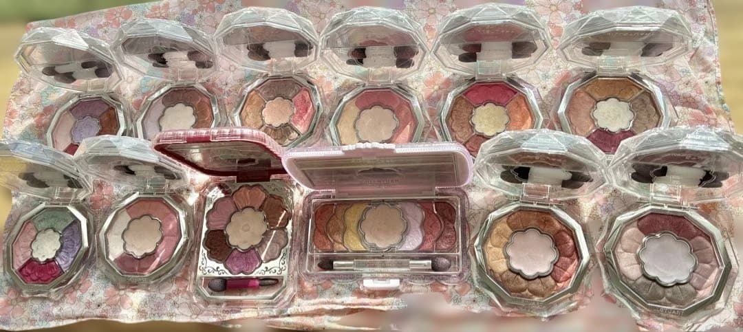 【限定多数】　ジルスチュアート アイシャドウ12点　まとめ