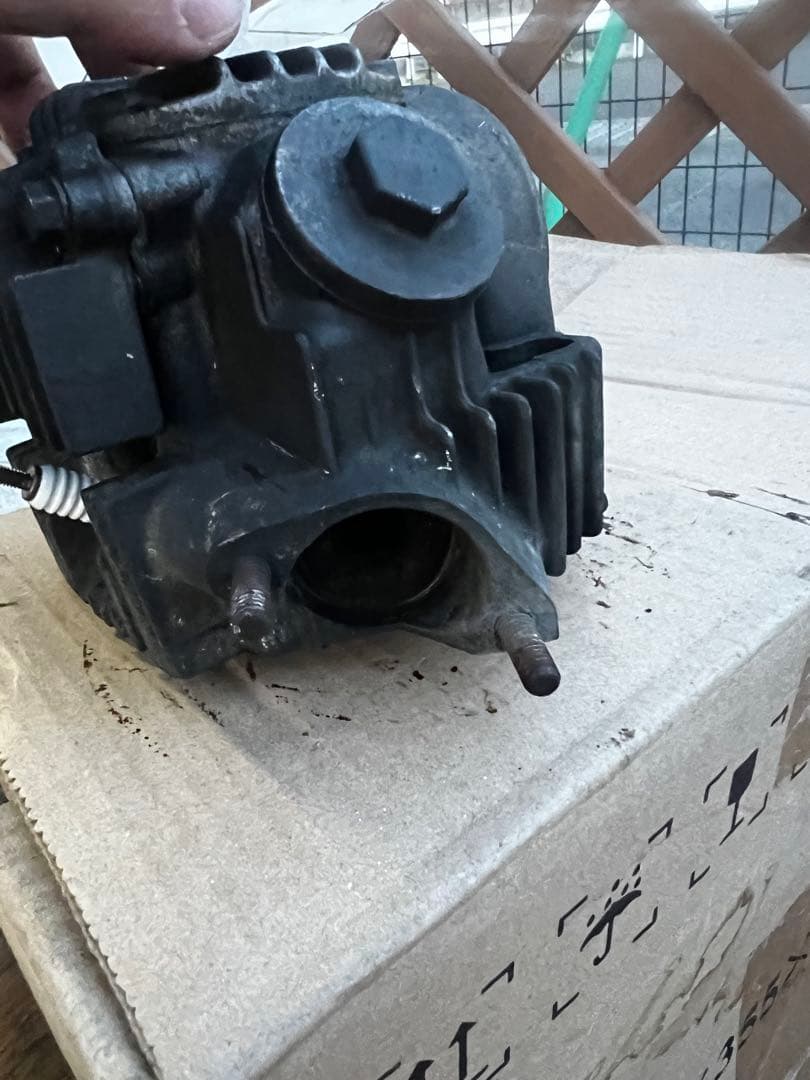 カブ50 純正エンジン　3速　12v 部品取り