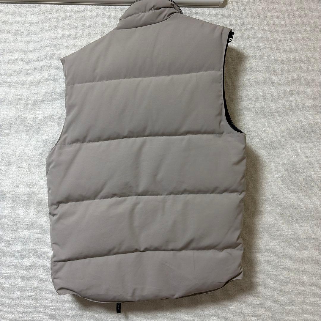カナダグース　ダウンベスト