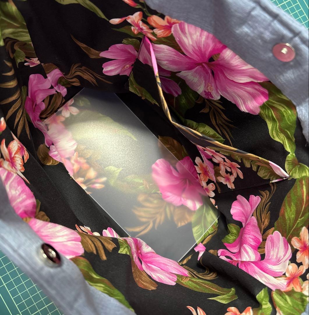 ハワイアンキルトトートバッグ　　　グラデーション　　バラ♡