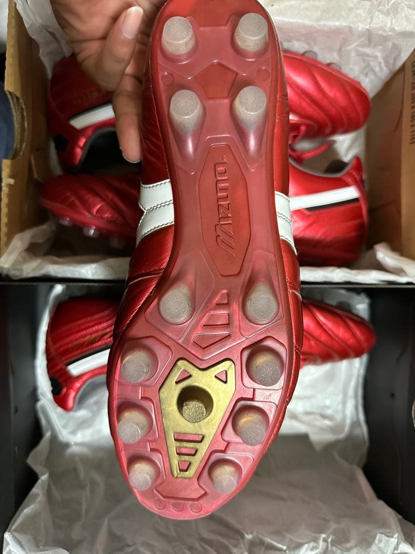 ミズノ　サッカースパイク　モレリア　AGのみ