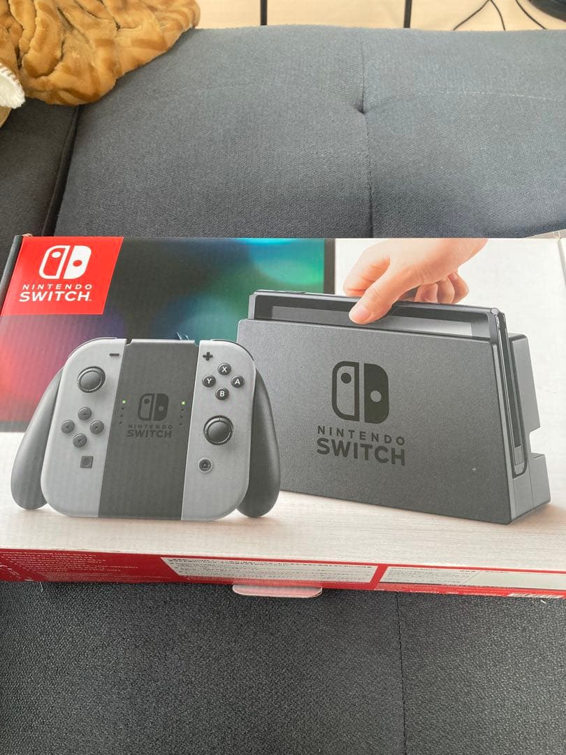 Nintendo Switch 本体 グレー ジョイコン赤