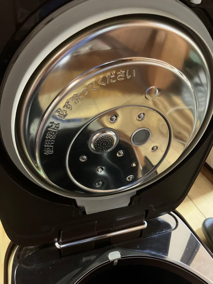 極美品　Panasonic 可変圧力IHジャー炊飯器 SR-PA188-T