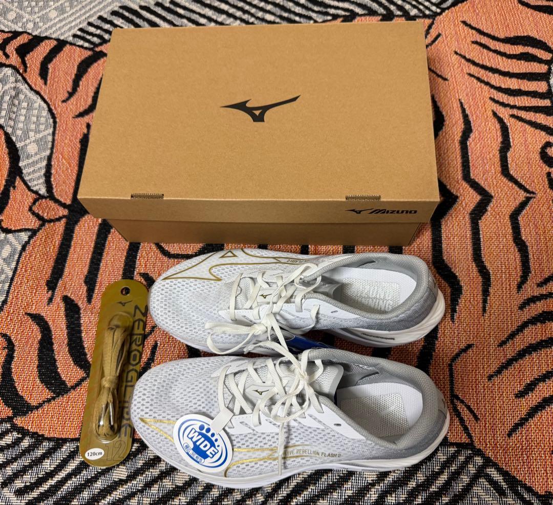 新品 ミズノ ウェーブリベリオンフラッシュ2 Wide 26.5