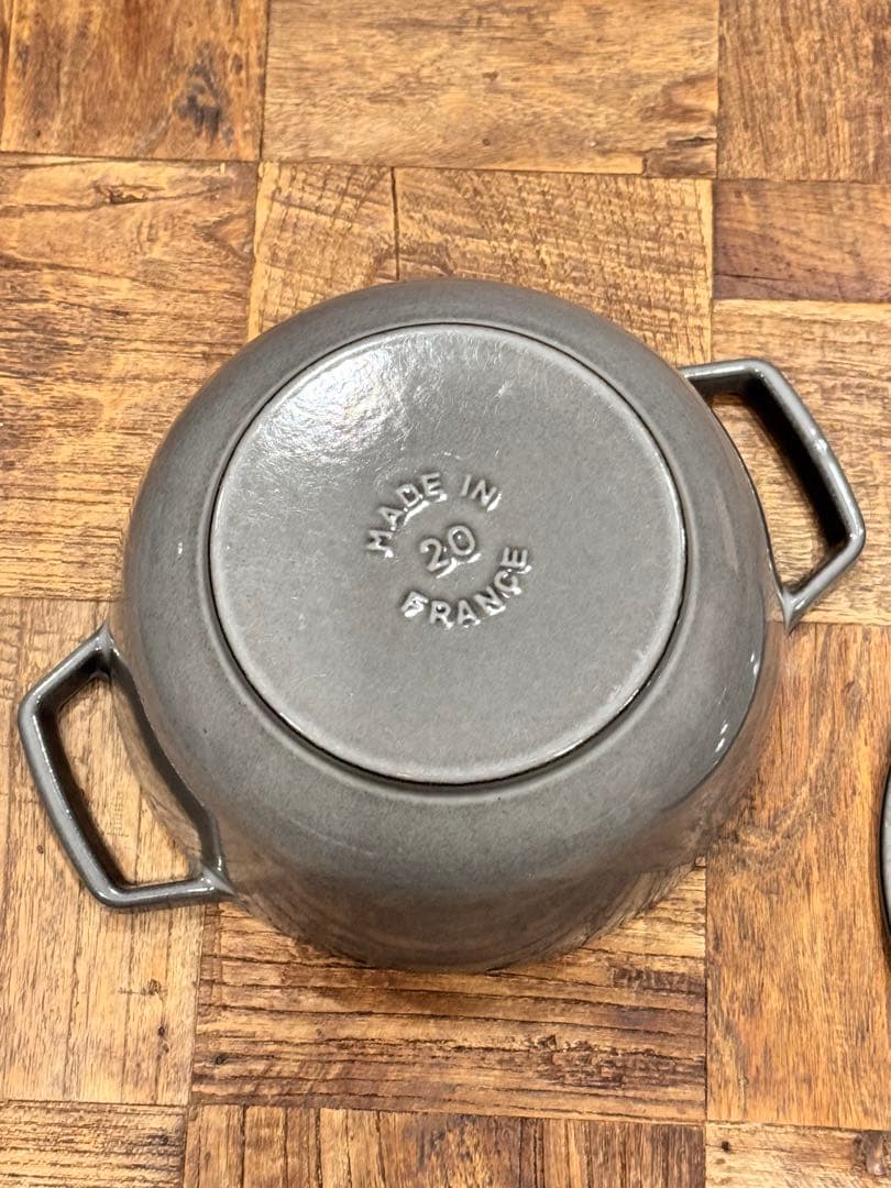 ストウブ 鋳物ホーロー鍋 Wa-NABE・フレンチオーブン 20 cmグレー