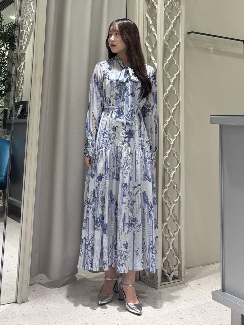 グレースコンチネンタル　ロゴフラワ－プリントボウタイワンピース　ダイアグラム