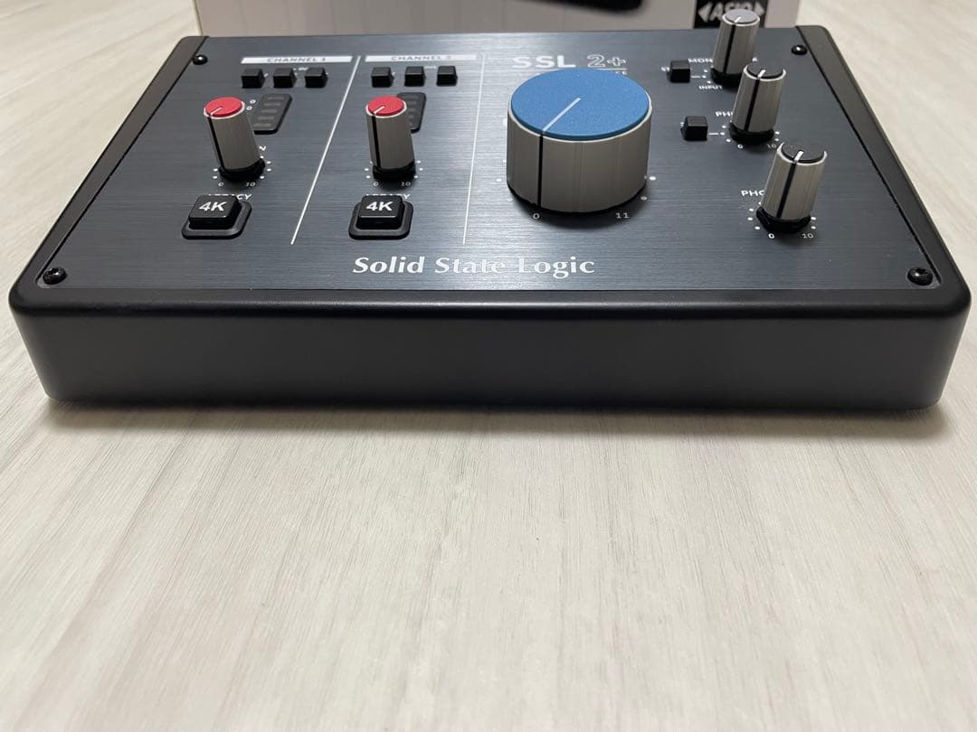 Solid State Logic SSL 2+ オーディオインターフェイス