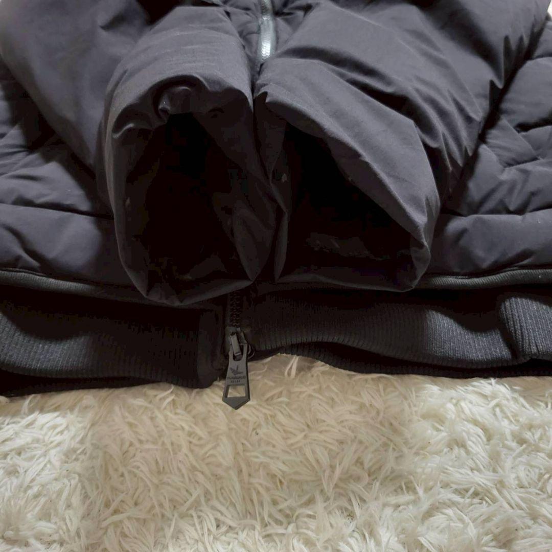 美品✨　2XL　ウノ ピゥ ウノ ウグァーレ トレ　ダウン　ワッペン　ビッグロゴ