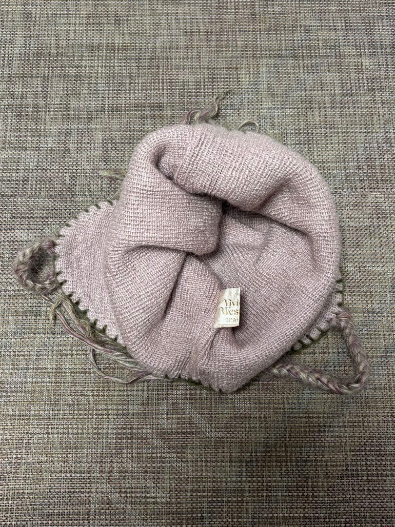 Vivienne Westwoodヴィヴィアンウエストウッド 耳あて付きニット帽