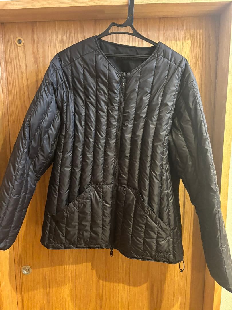 【完売品】TAION 別注 ヴァーチカルキルト リバーシブル ダウンカーディガン