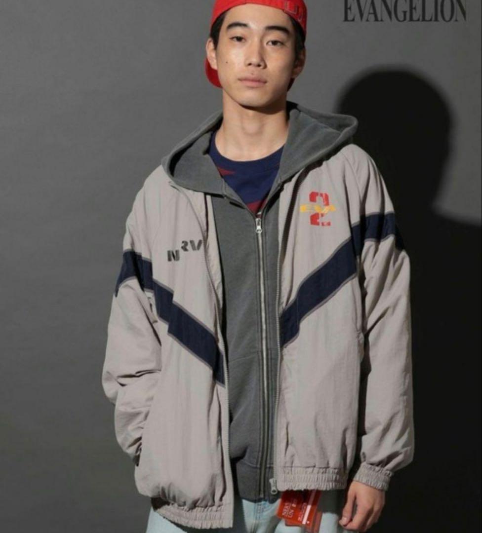 EVANGELION(エヴァンゲリオン)コラボ刺繍ナイロンブルゾン グレー M