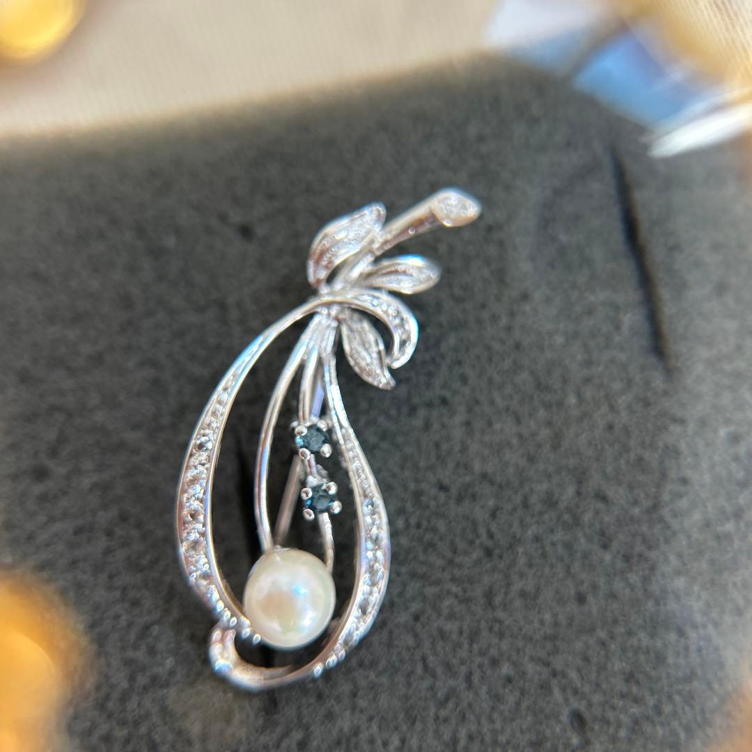 ネックレストップ　ブローチ　パール真珠　サファイア色