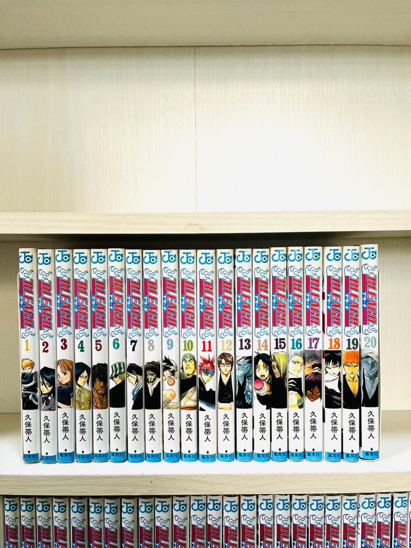 BLEACH 全巻セット 1〜74巻　1〜53巻 初版　後半巻ほぼ新品