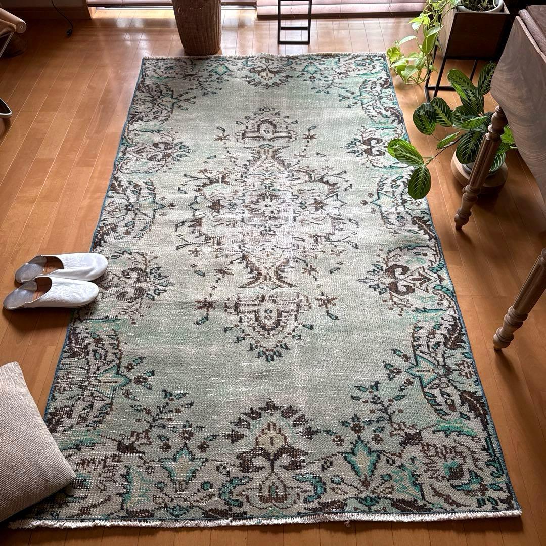107×194淡いエメラルドグリーン×ブラウン　シャビー　トルコヴィンテージラグ