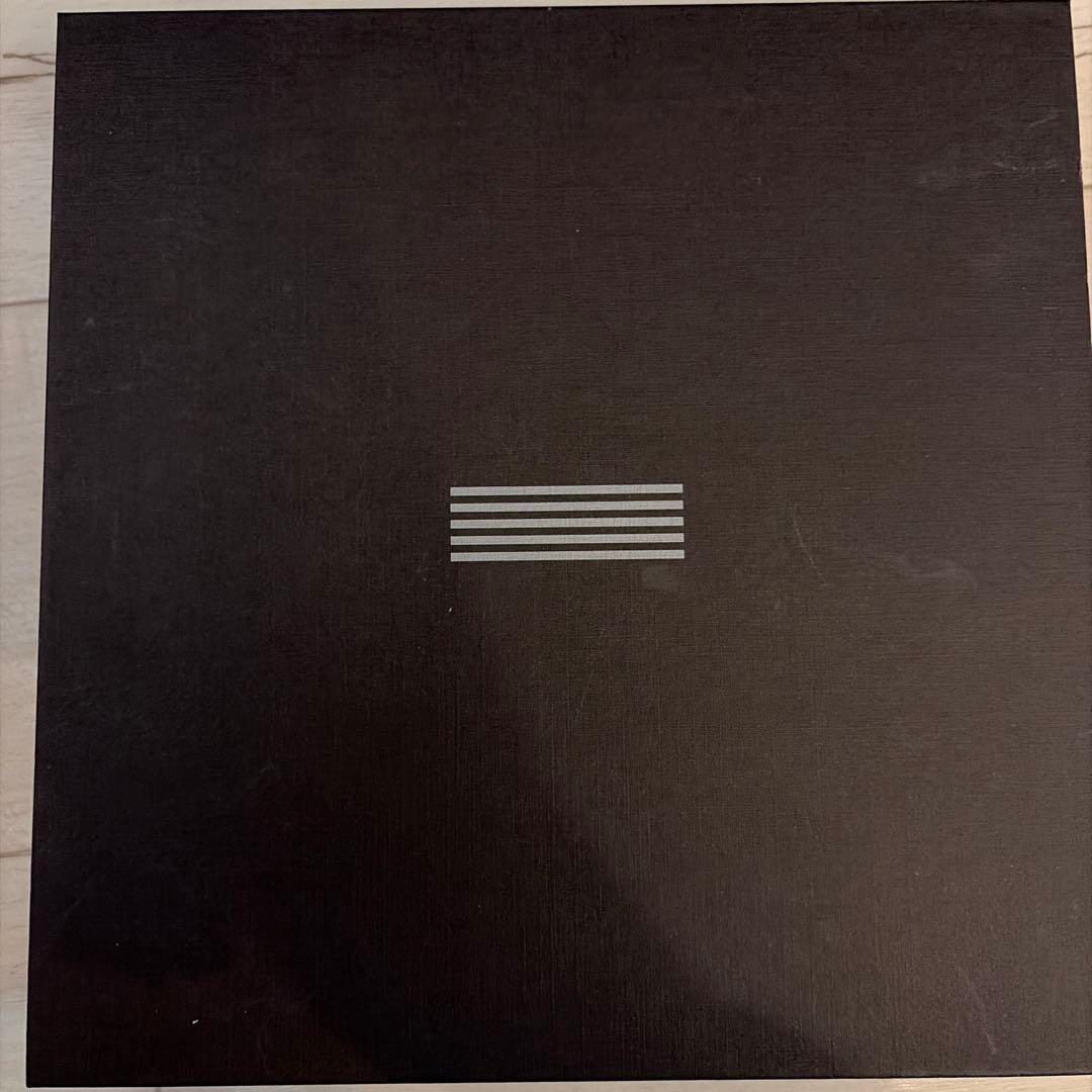 BIGBANG MADE(歌詞カード韓国版)　メンバーポストカード付き