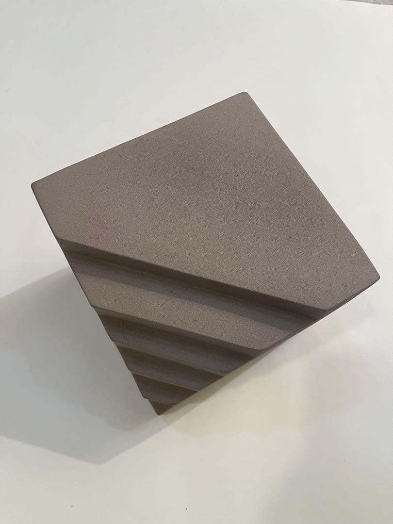 新品完売品KRISTINA DAM STUDIO 階段オブジェ　カッシーナ