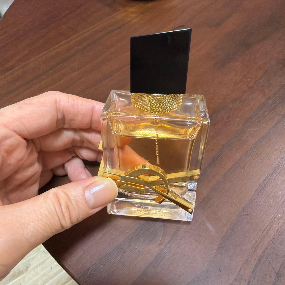 イヴサンローラン　リブレ　オーデトワレ　30ml弱