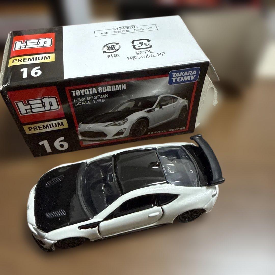 た*！様 トミカ プレミアム ミニカーなど12台セット