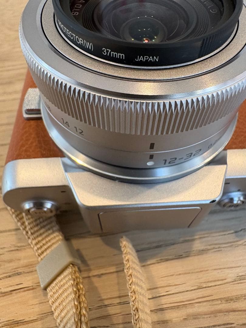 デジタルカメラ Panasonic LUMIX G DMC-GF7W