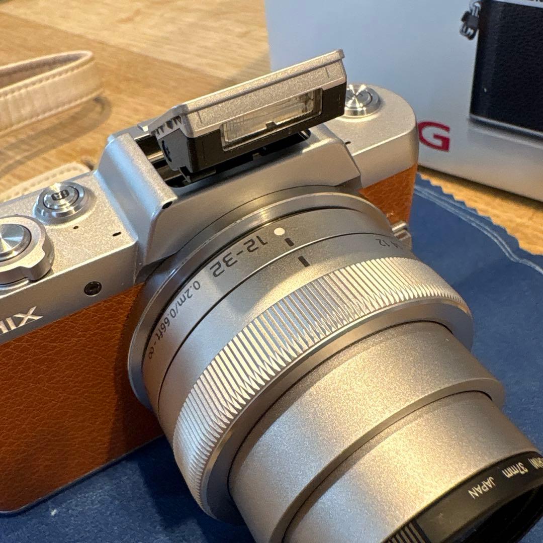 デジタルカメラ Panasonic LUMIX G DMC-GF7W