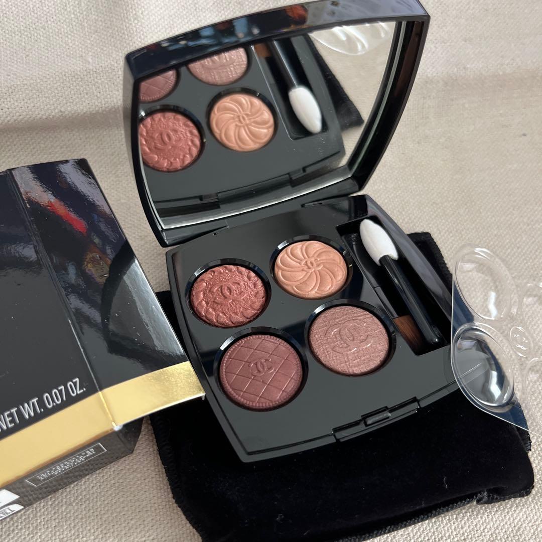 シャネル　レ　キャトル　オンブル　ブトン　219