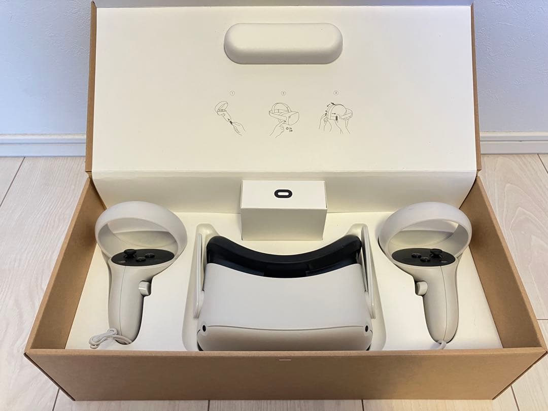   Quest 2 128GB 別売ヘッドストラップ付き