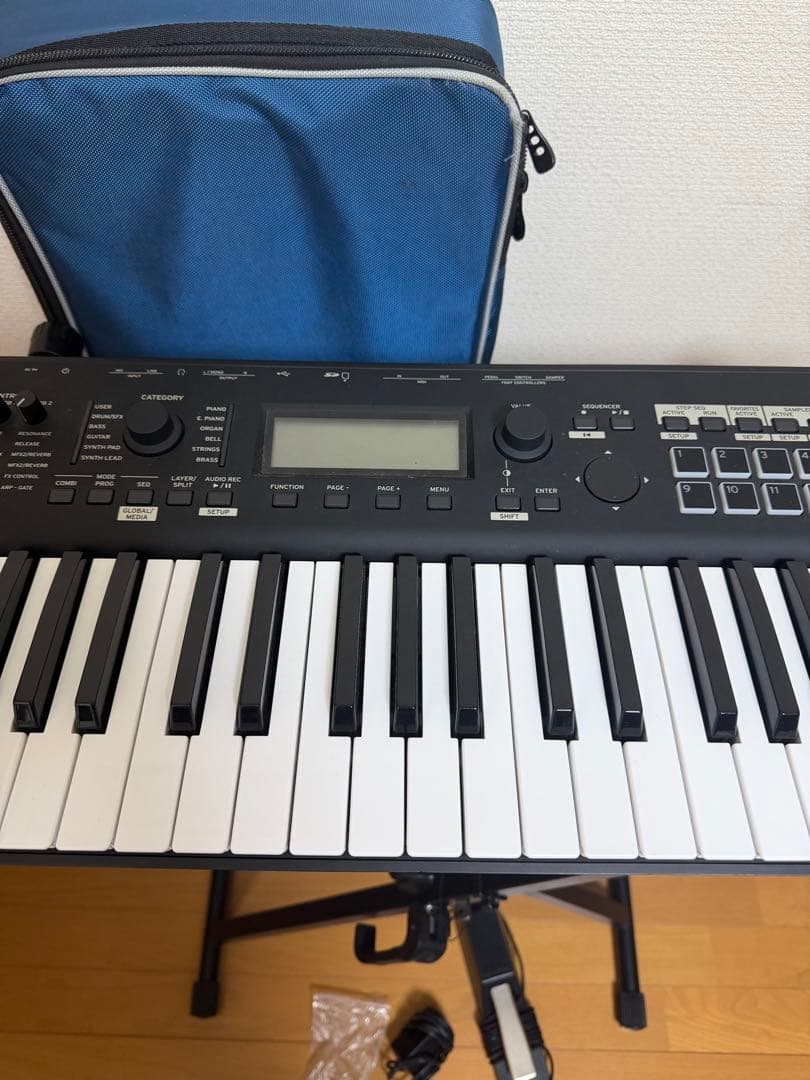 KORG シンセサイザー、キーボード、電子ピアノ