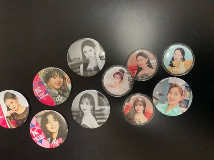 TWICE 公式グッズまとめ『LIVE.ハイタッチ』