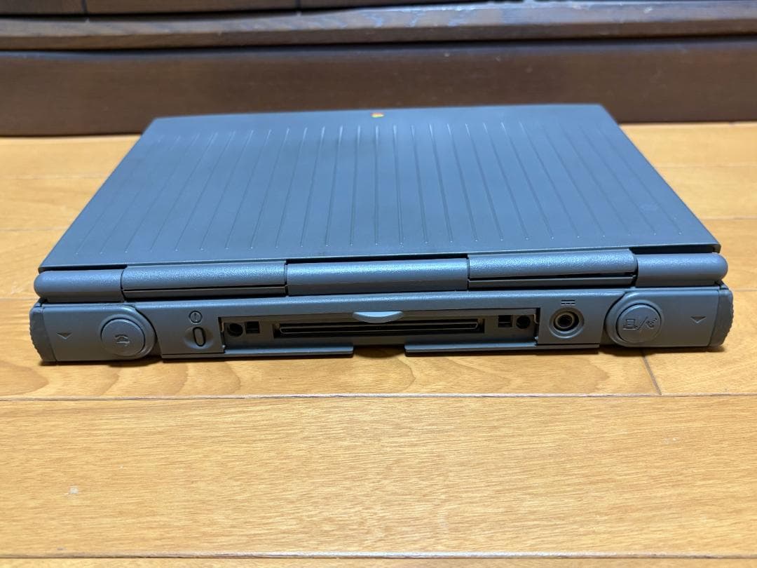 Macデスクトップ Macintosh Duo Dock & Powerbook Duo230