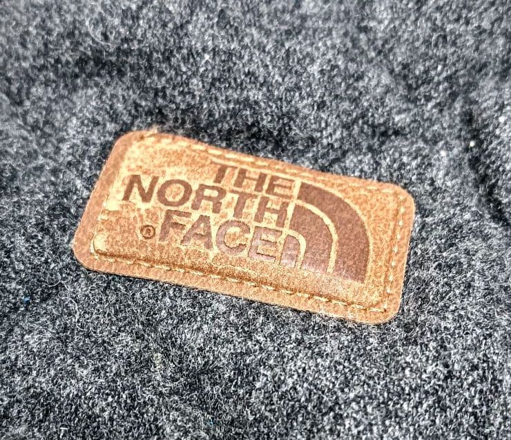 ノースフェイス　ホワイトレーベル　ダウンベスト　メンズMサイズ グレー