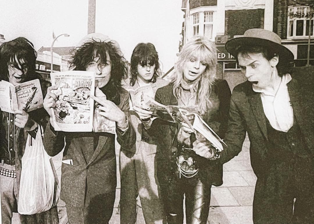【絶版・入手困難】ハノイロックス HANOI ROCKS '82-'84 写真集