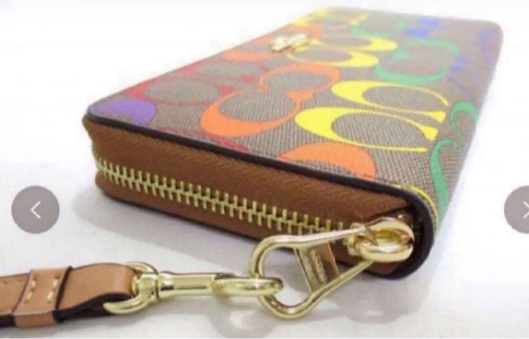 COACH長財布レインボーマルチカラーシグネチャーメンズレディース.ストラップ付