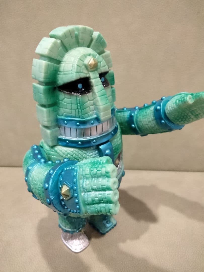 ソフビ　monstock Gモアイロボ　⑤ izumonster　安楽安作