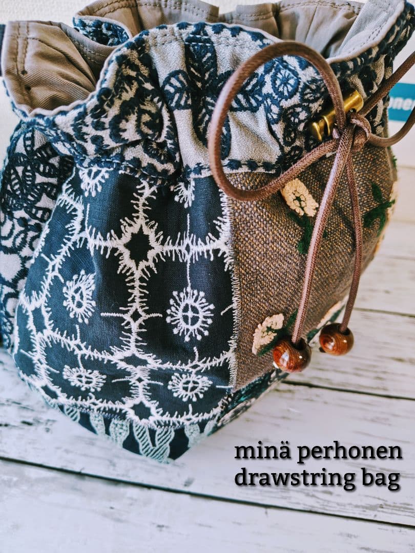 【再販ナシ】ミナペルホネン ドローストリングバッグ foresttile　巾着