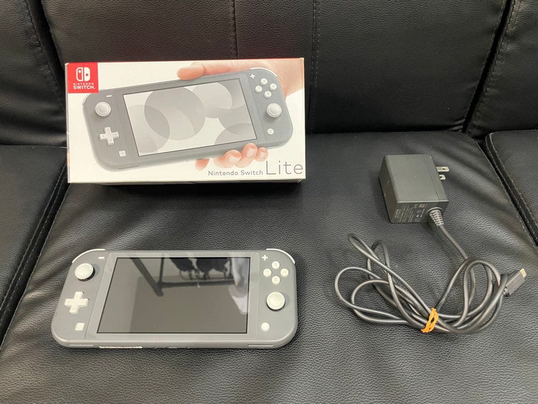 Nintendo Switch Lite 本体 充電器SDカード付き【中古品】