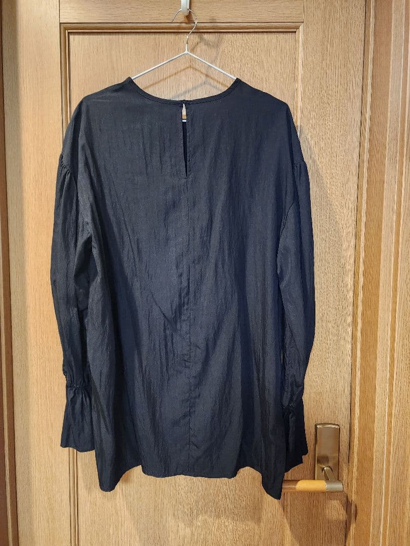 ビアズリー　ギャザーカフスシャツ　黒　新品未使用