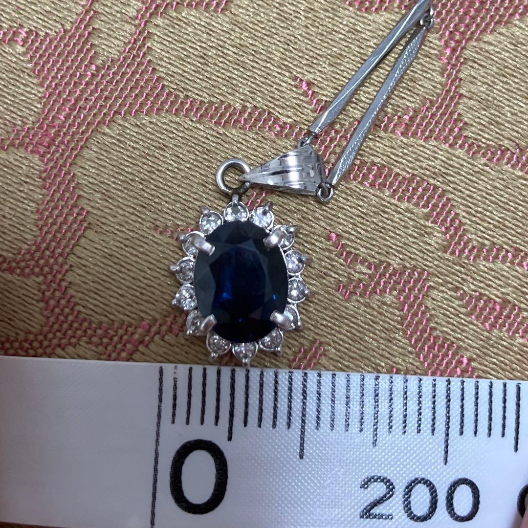 サファイアとダイヤモンドのネックレス　ペンダントトップとチェーンのセットプラチナ