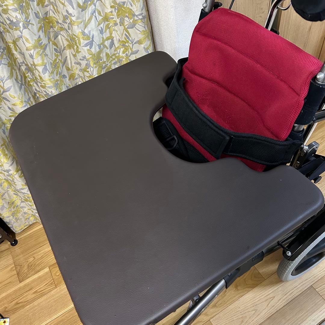 モジュラー式 座位保持装着　車椅子　MOSAIC ティルト付　屋外　障害児バギー