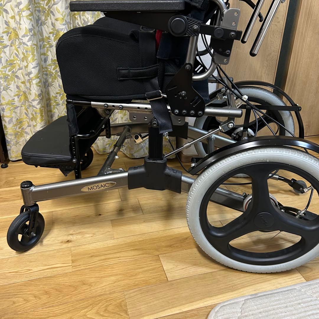 モジュラー式 座位保持装着　車椅子　MOSAIC ティルト付　屋外　障害児バギー