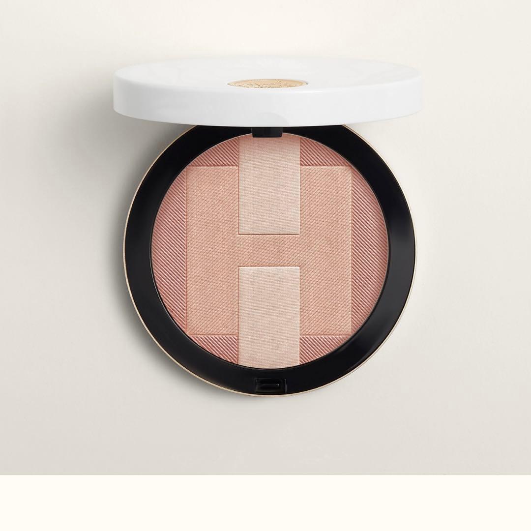 新品同様フェイスパウダー 〈エルメス プラン エア〉 《Hトリオ》 ナクレ 01