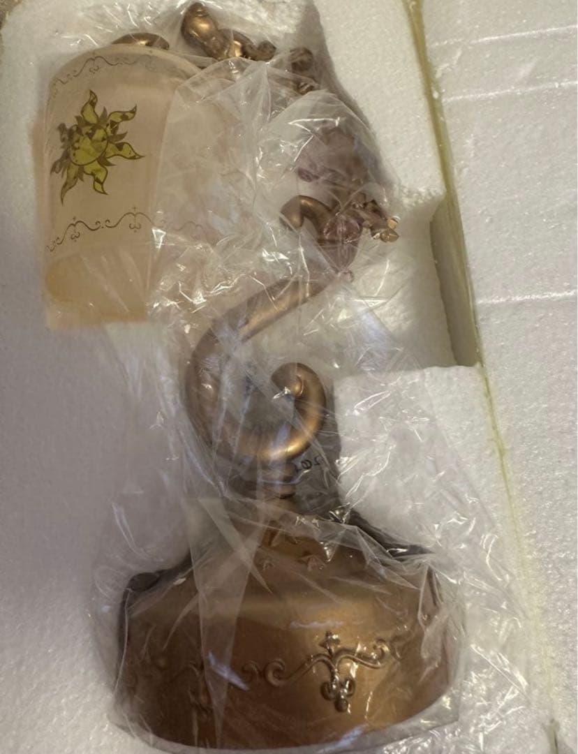 ディズニー 塔の上のラプンツェル　パスカル LED ライト ランタン