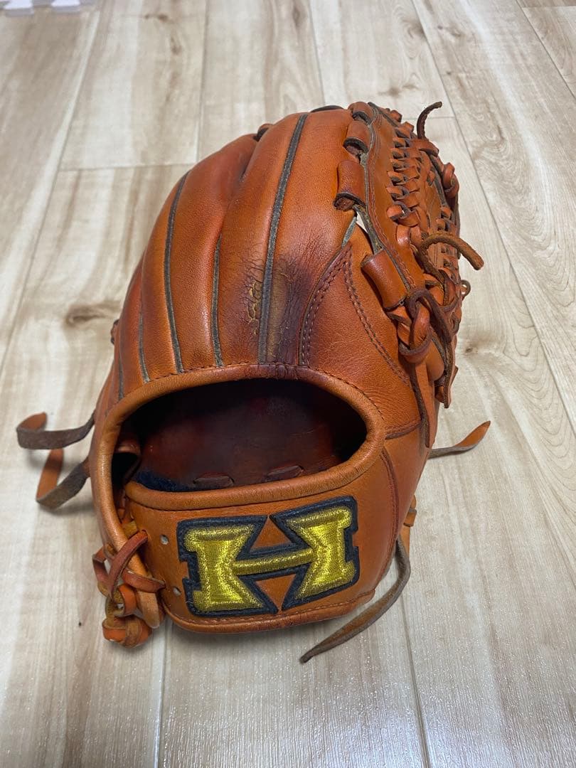 11月30日まで値下げ中　硬式グローブ　ハイゴールド
