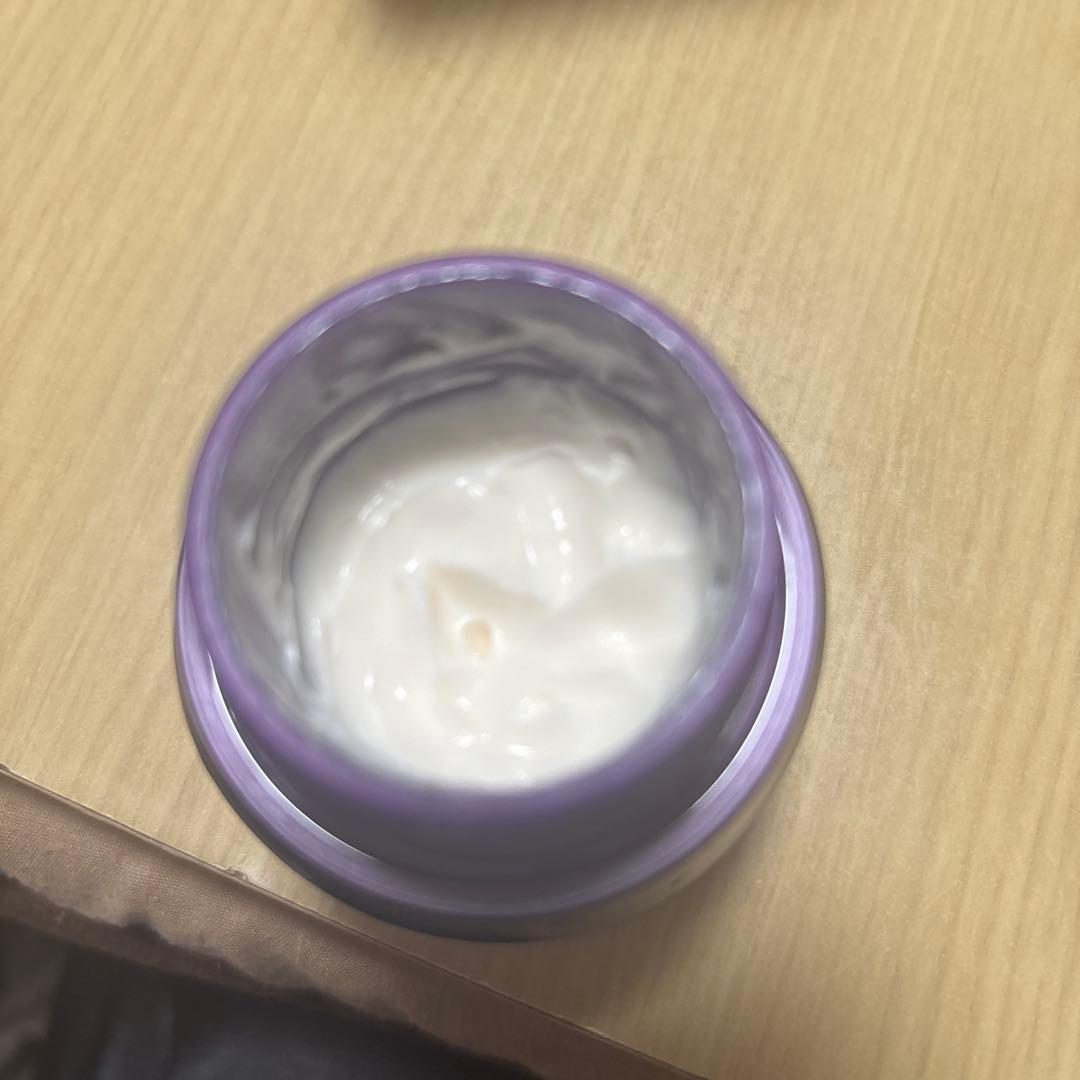 MENARD EMBELLIR ナイトクリーム