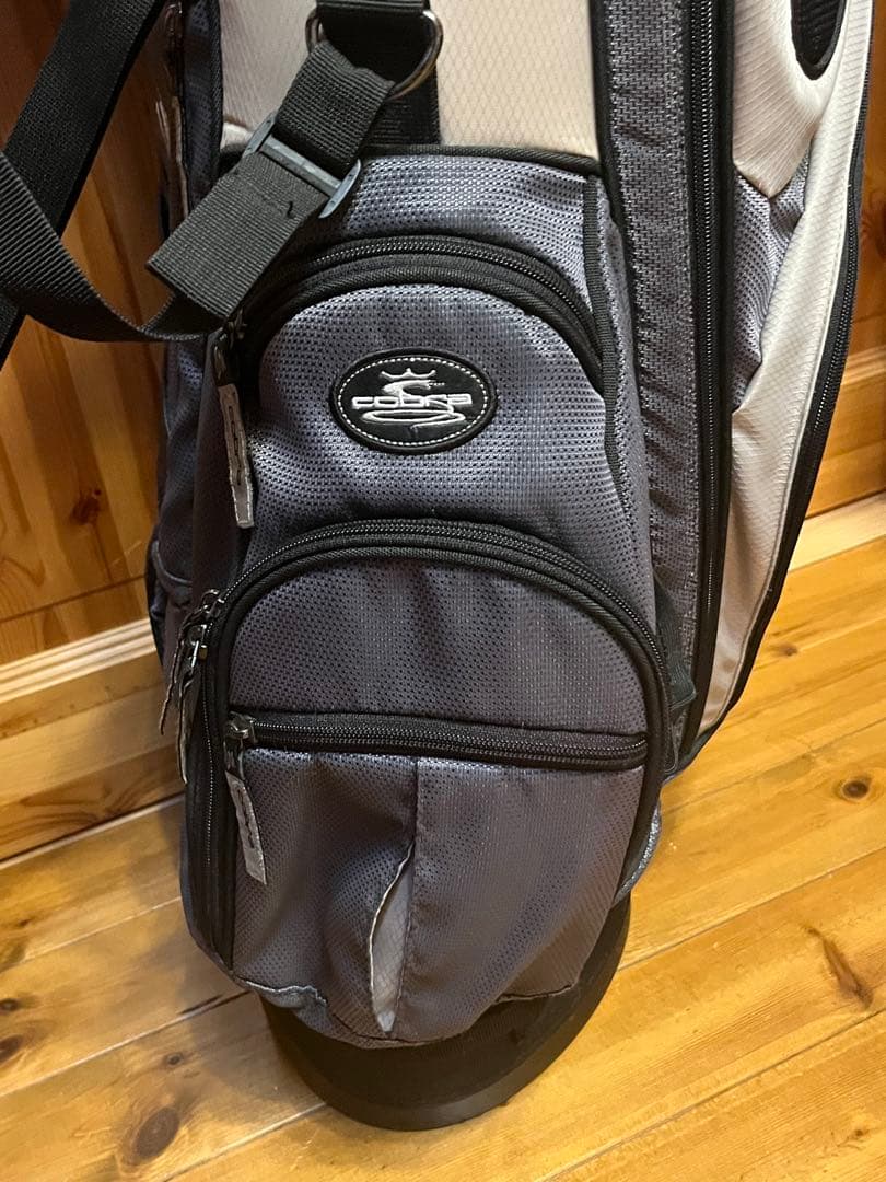 再値下げ:Cobra コブラ　ゴルフバッグ　キャディバッグ　スタンド式　送料込み