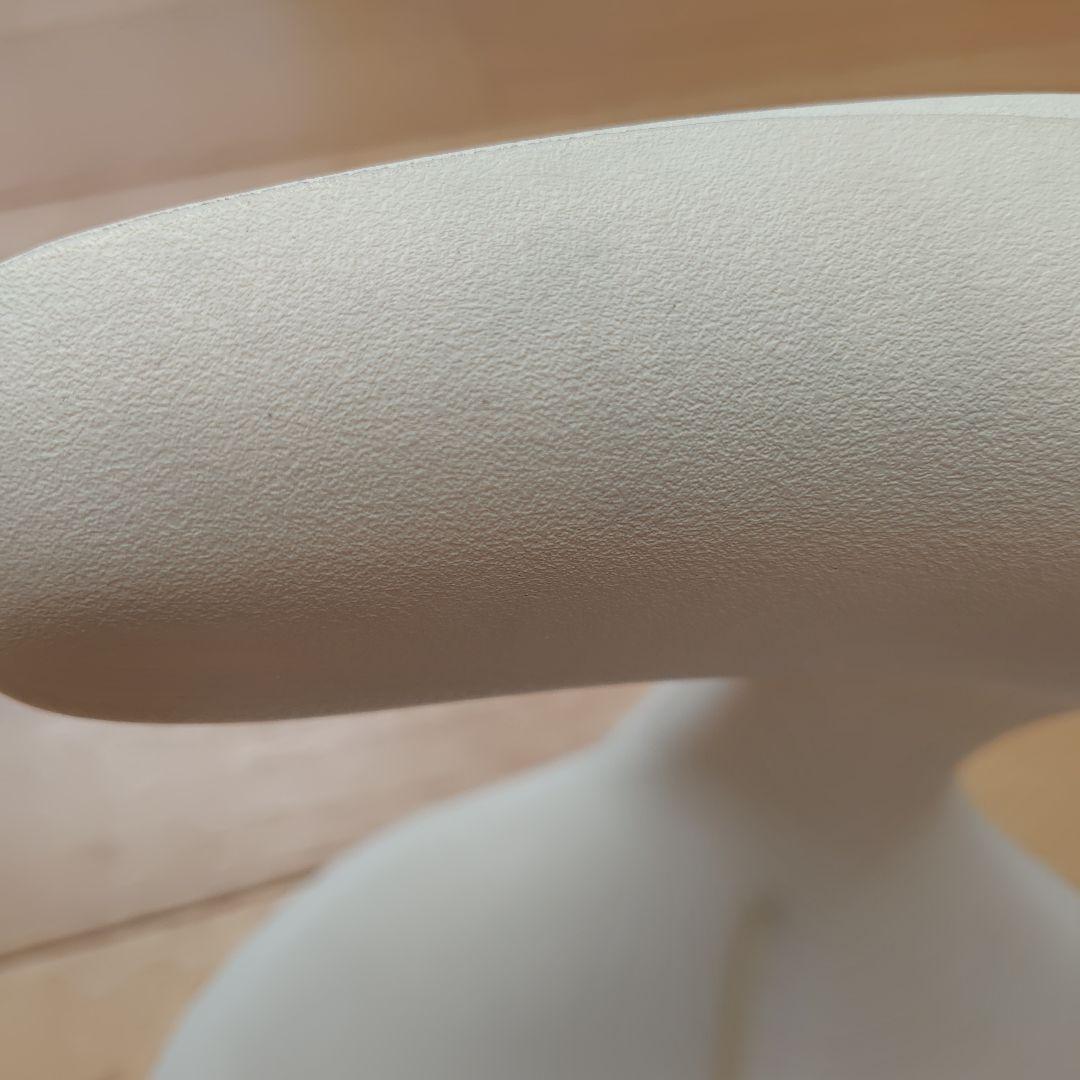 アーユルチェア　座椅子脚つき　アイボリー