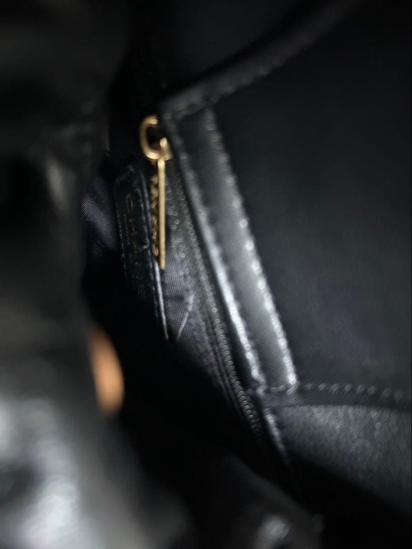 CHANEL ノベルティ チャーム付きチェーン ショルダーバッグ